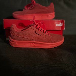 Puma California Embossed Floral